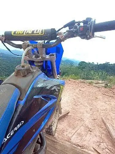 Vendo ou Troco TTR 230
