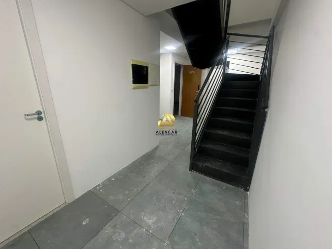 Sala Comercial com Mezanino para Locação no Centro de Vila Velha