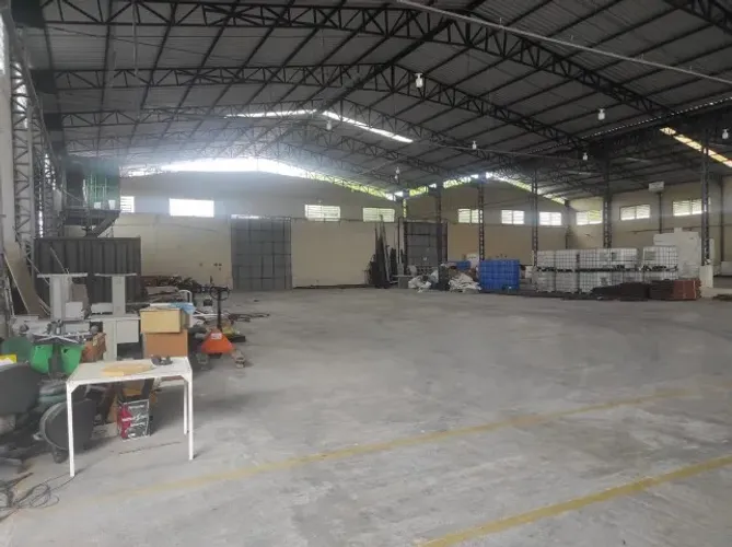 Galpão/Armazém 3.000m² e Terreno 5.000m² c/ Doca e Habite-se e AVCB em Flores