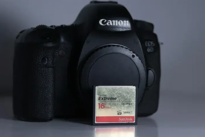 Cartão de Memoria CF 16 GB  SanDisk Extreme CompactFlash 