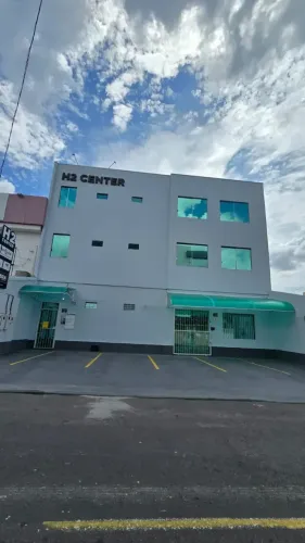 Salas comercial de 70 e 150 ou 250 m2 no Bairro Parque Dez em Manaus-Am