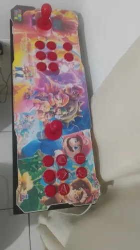 Fliperama com mais de 20 mil jogos.