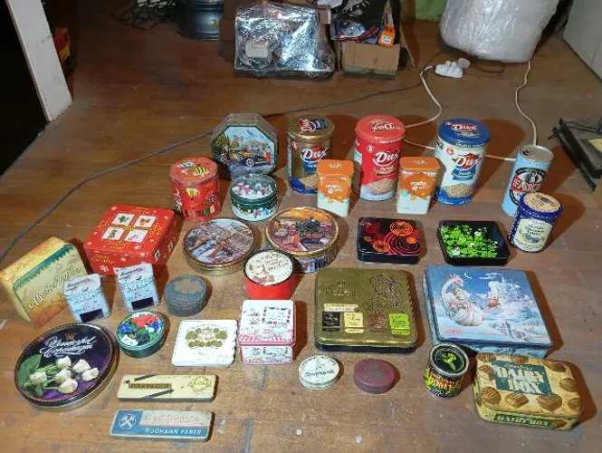 Coleção de Latas Antigas! Apenas Retirada!