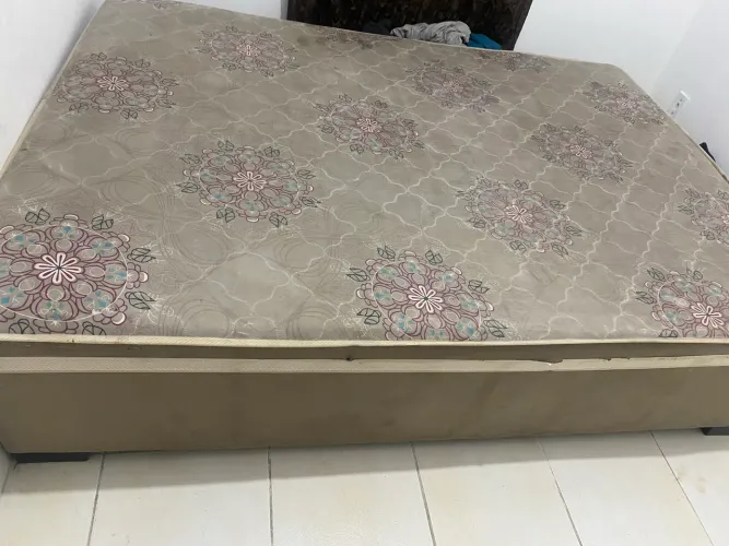 Cama box pra vender logo
