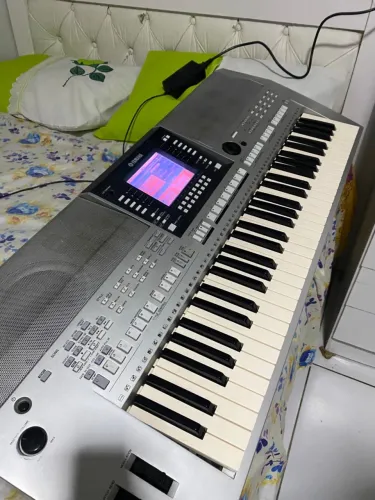 Teclado Yamaha PRS 710 (reparo na placa de som) funciona tudo