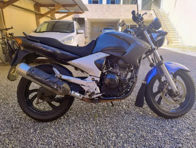 Vendendo essa máquina Yamaha Fazer 250cc