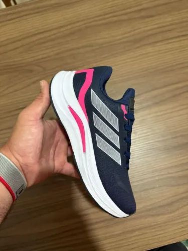 Tenis