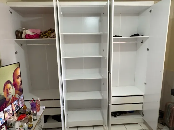 Vende - se Guarda Roupa 6 portas (novo)