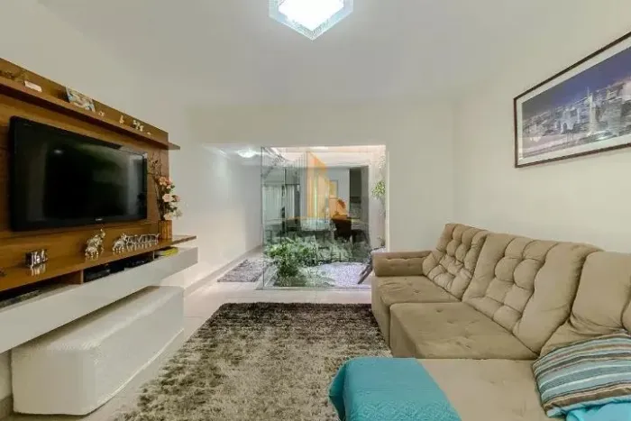 Casa Sobrado à Venda no Jardim Anália Franco 240m², 3 suítes