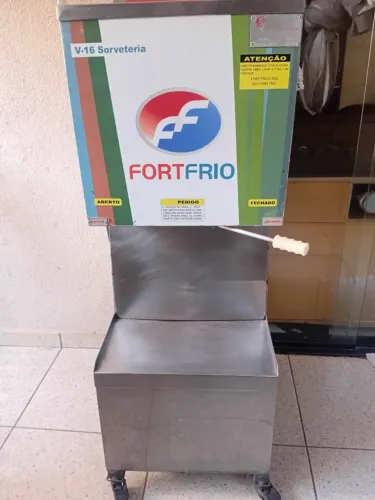 MÁQUINA DE SORVETE E AÇAÍ FORTFRIO