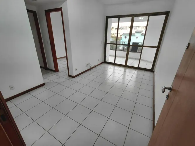 Apartamento com 2 quartos para alugar em Vitória