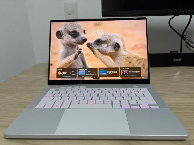 Zephyrus G14 2024 RTX4070/32GB RAM