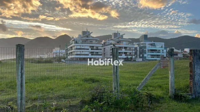 Terreno à venda, 360 m² - Pântano do Sul - Florianópolis/SC
