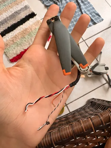 Braço DJI mini 4 pro (TRASEIRO DIREITO)