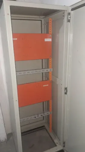 Armário modular eletrico