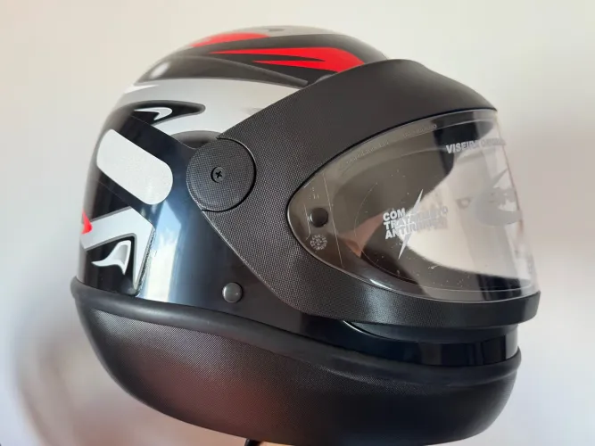CAPACETE SAN MARINO NOVO - PRA HOJE