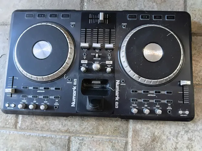Numark idj3