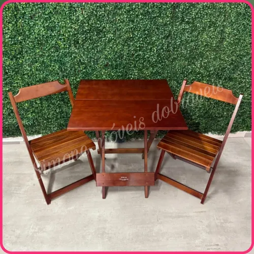 Mesa dobrável com 2 cadeiras
