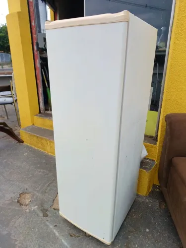 Geladeira cônsul palito funcionando perfeitamente