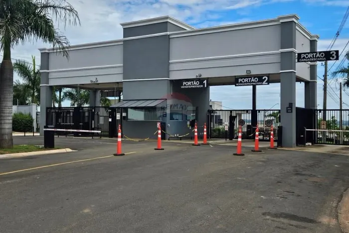 Terreno 250m² Condomínio Fechado em Cosmópolis