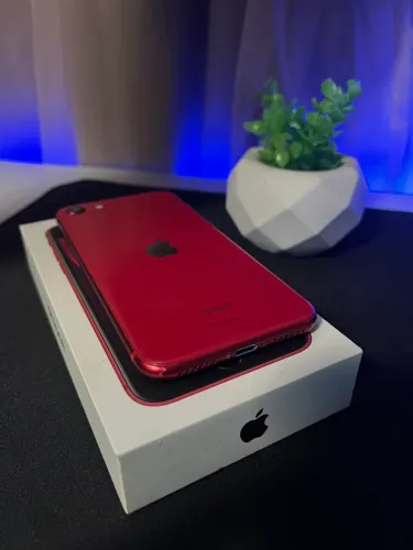 iPhone SE 64GB