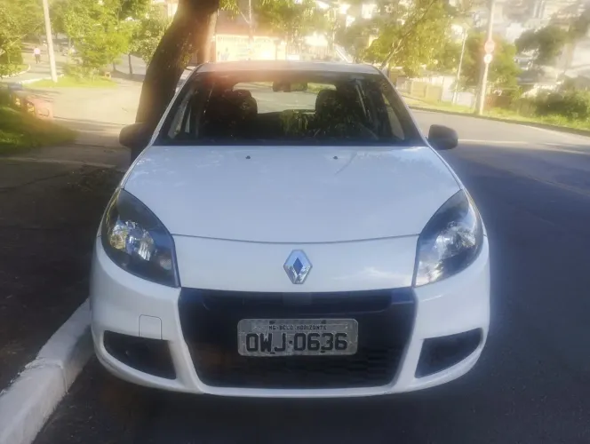 Renault Sandero Authentique Hi-flex 1.0 16V 5P 2014