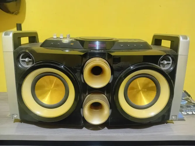 Som philco e LG