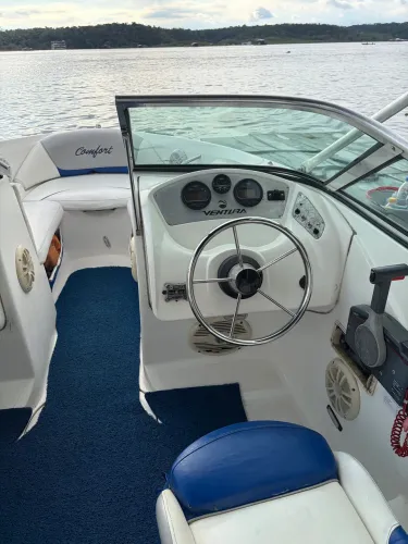 Lancha VENTURA 195. Motor YAMAHA 115 HP