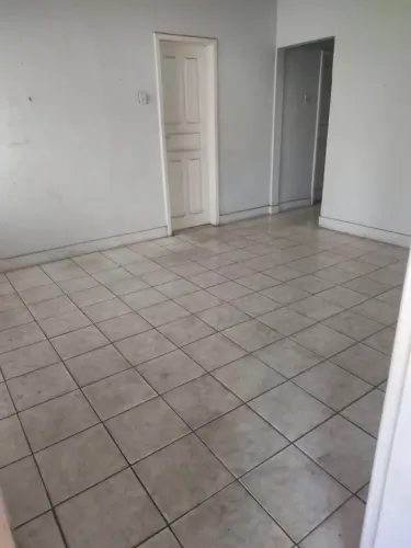 Casa para aluguel com 131 metros quadrados com 5 quartos em Centro - Coronel Fabriciano -