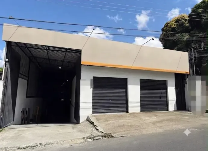 GALPÃO P/ LOCAÇÃO 500 M2 EM FLORES PRÓX. A NILTON LINS!