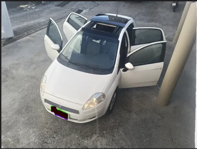 Fiat Punto Essence 1.6 Flex 16V 5P 2012