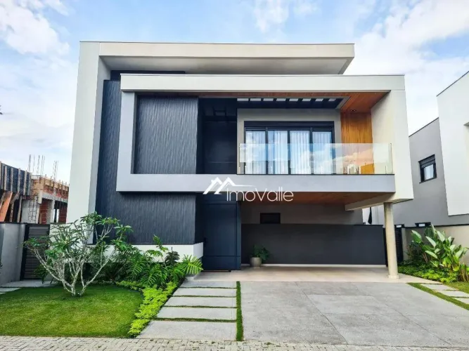 Casa à venda no Condomínio Alphaville em São José dos Campos