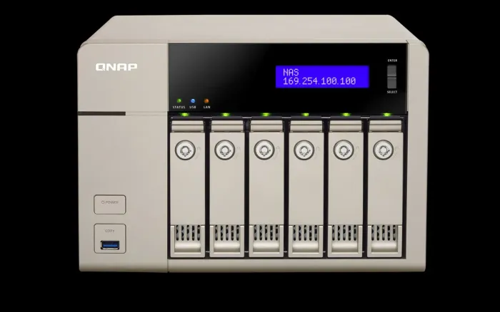 Servidor Qnap TVS 663