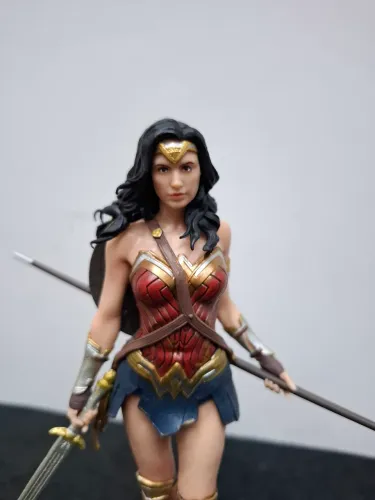 Figura mulher maravilha