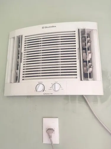 Ar condicionado de janela 7500 BTUS