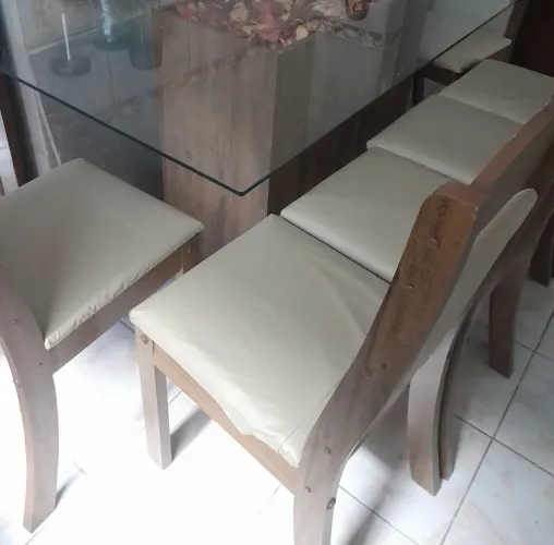 Mesa 6 cadeiras