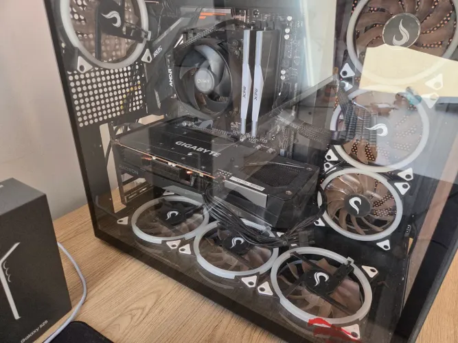COMPUTADOR AMD