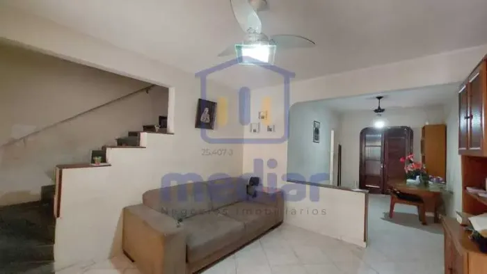 Sobrado com 2 dormitórios e 1 vaga - Vila Belmiro - Santos/SP