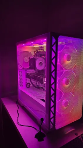 PC Gamer Ryzen 7 5700X + 32GB RAM + TUF B550-Plus<br>