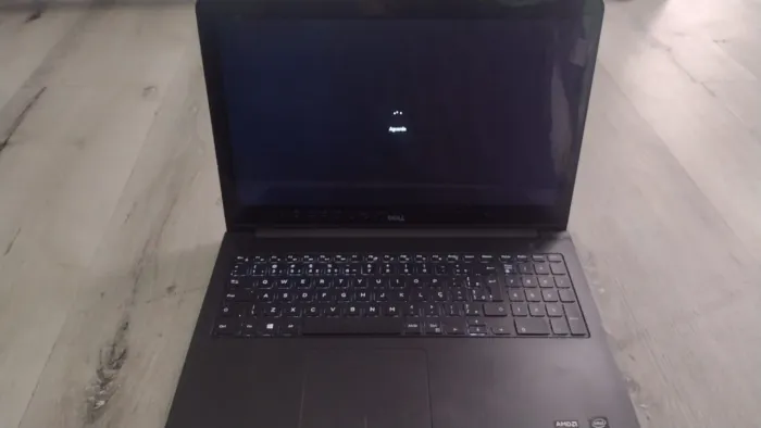 Notebook Dell Inspiron 15 5548 - Intel Core i7 | Ótimo para estudos, trabalho e uso diário