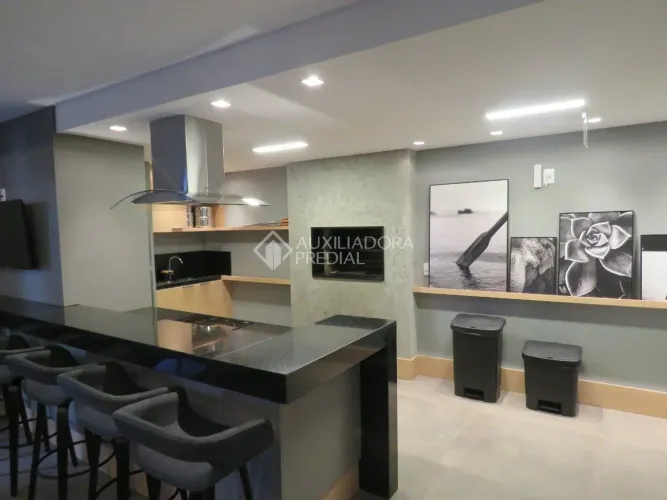 apartamento 3 quartos , 3 suítes garagens no Menino Deus