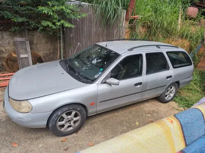 Ford Mondeo CLX 2.0i 4P MEC 1998