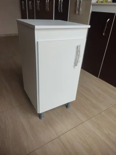 Armário pra bombona de água 20L