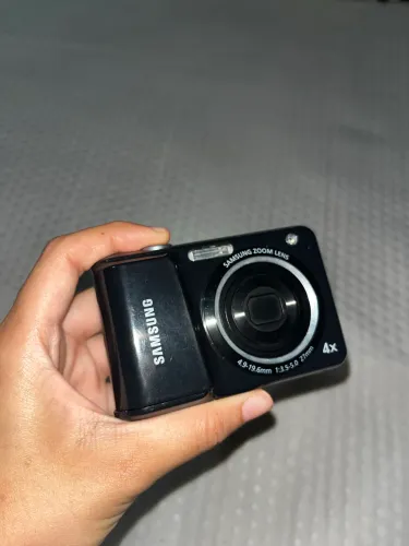Câmera CyberShot Samsung