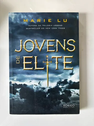 Livro Jovens de Elite - Marie Lu (Autora da Trilogia Legend) - Rocco?