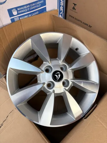 Jogo de rodas r15 modelo Fiat novas