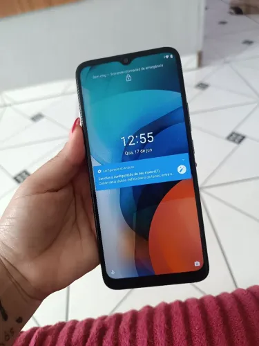 Vendo Moto e7 apenas uma avaria no botão de volume - menos