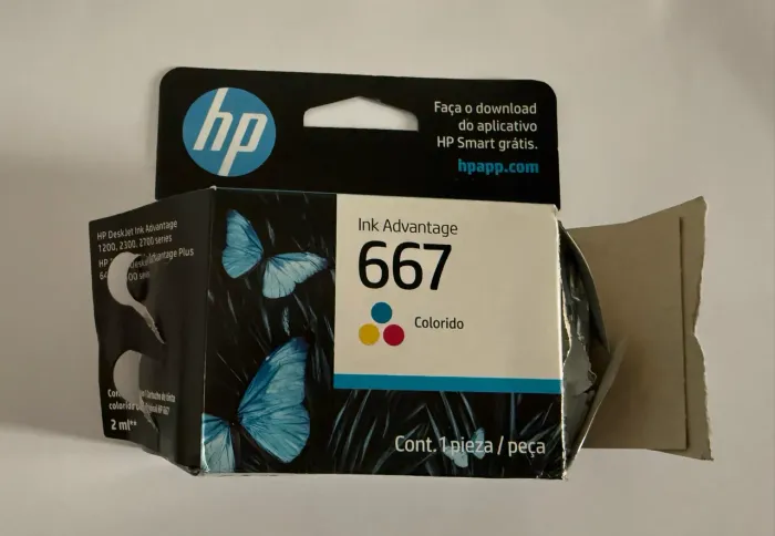 Cartucho Colorido HP 667 aberto por engano