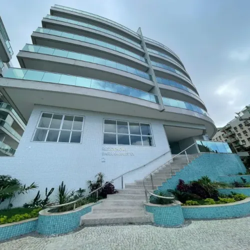 Aluguel fixo - Apartamento alto padrao na Praia do Forte - 3 quartos 3 vagas e lazer  