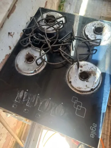 Fogão funcionando tudo só não tem as trempe